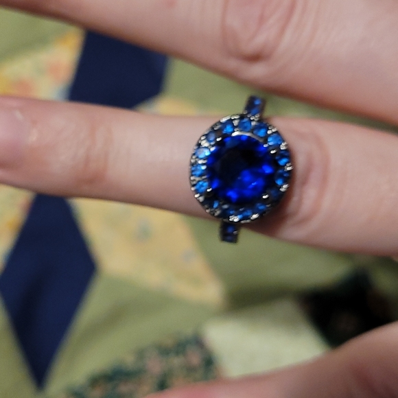 Beautiful Blue Sapphire black Rhodium Plated Ring - Picture 3 of 4